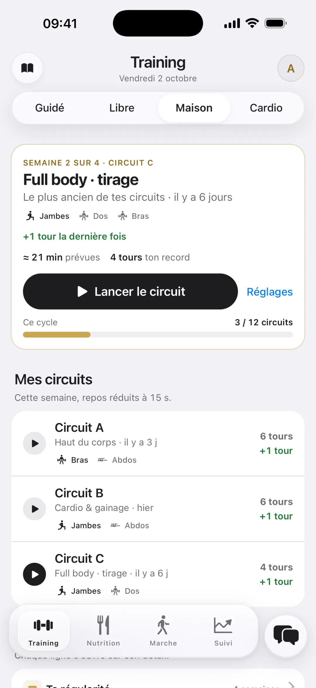 Training › Maison : semaine 2 sur 4, circuit C Full body tirage, 21 minutes prévues, record de 4 tours, bouton Lancer le circuit, liste Mes circuits.